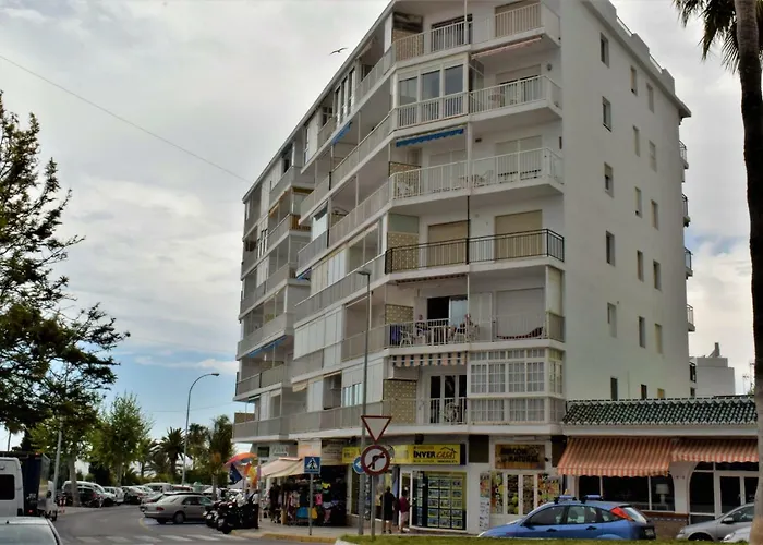 Edf. Delfin 6º7 * Nerja